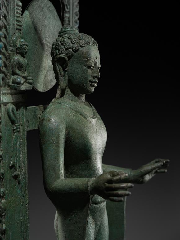 Galerie Zacke? A LARGE AND HIGHLY IMPORTANT BRONZE FIGURE OF THE ENTHRONED BUDDHA, SRIVIJAYA EMPIRE, SUMATRA, 8TH-10TH CENTURY