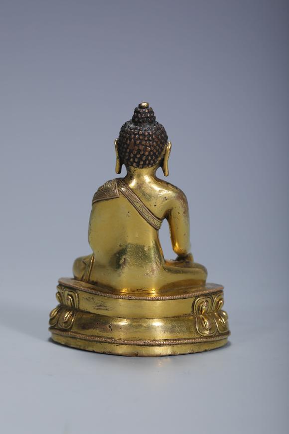 SEAVIEW AUCTIONS PTY LTD Fine Chinese antique 18th century carved bronze golden bodhisattva statue 