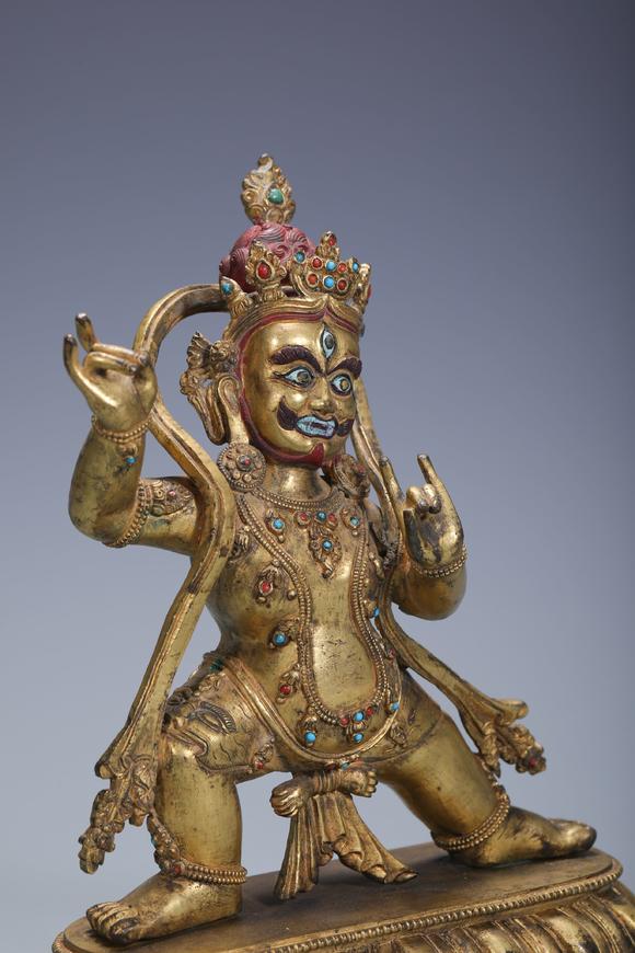 SEAVIEW AUCTIONS PTY LTD Fine Chinese antique 18th century tibetan style carved bronze golden buddha statue