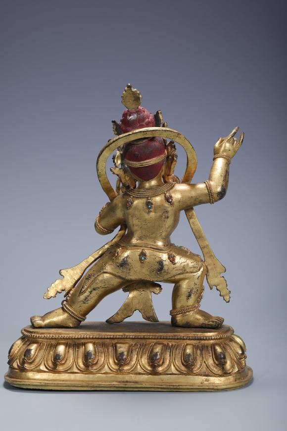 SEAVIEW AUCTIONS PTY LTD Fine Chinese antique 18th century tibetan style carved bronze golden buddha statue