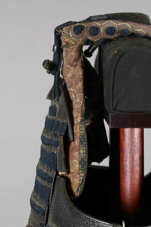 TooveysA scarce Japanese haramaki, Edo period, with padded wadakami