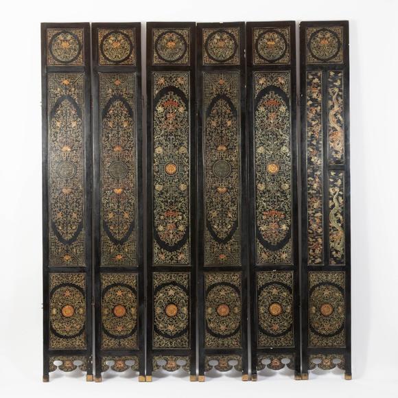 Waddington'sA Jade and Hardstone-Inlaid Black and Gilt-Lacquer Twelve-Panel Floor Screen, Late Qing/Republican Period, 晚清/民國 雕漆嵌寶地屏一套共十二扇