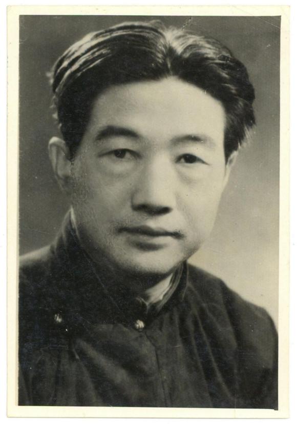 東京SAKURA拍賣（東京櫻花拍賣）1953 徐悲鴻肖像照