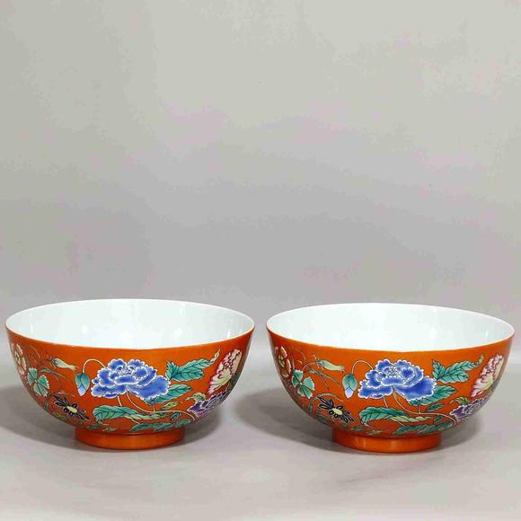 日本松町古美清代雍正御製洋彩珊瑚紅地花卉紋碗
