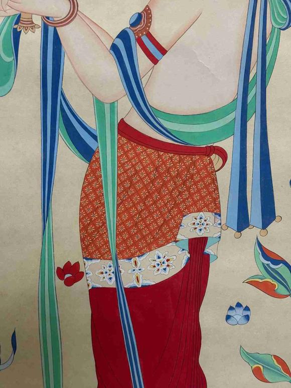 日本松町古美張大千 佛像