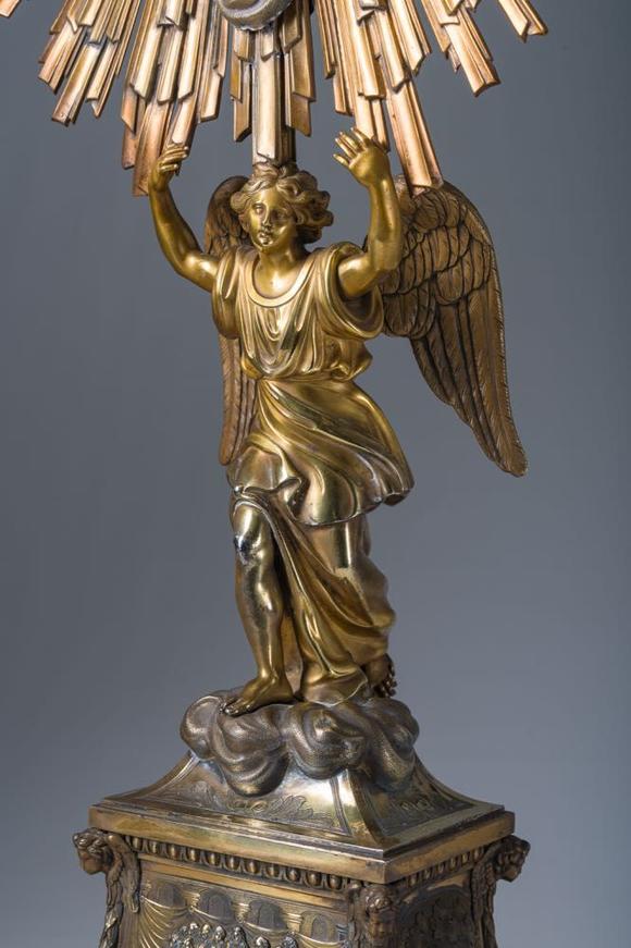 Coronari Auctions BVA French gilt silver monstrance with an angel crowned with a radiant cloud, maker's mark Hippolyte-Francois Bertrand-Paraud, 950/000, 19th C.
