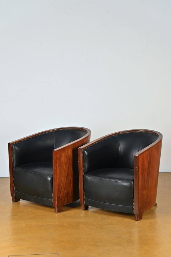 Loeckx AuctioneersA pair of Art Deco armchairs with leather (*)…
