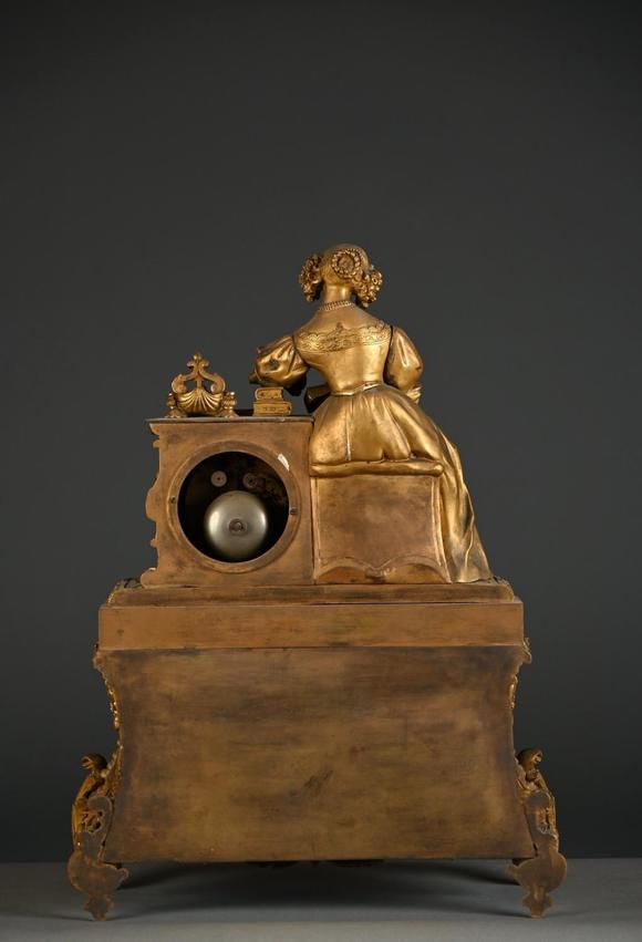 Loeckx AuctioneersA gilt bronze Louis-Philippe clock ‘Elegant Lady’…