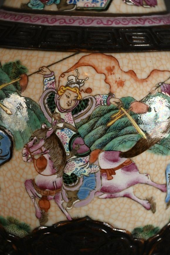 Loeckx AuctioneersAn assembled pair of Nanking famille rose porcelai…