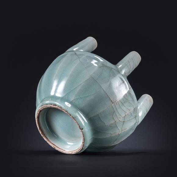 三杉美術(shù)明 龍泉五孔花瓶