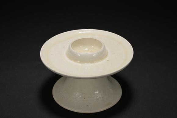 三杉美術(shù)唐 白瓷高足杯