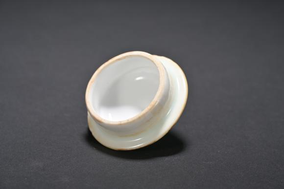 三杉美術(shù)明 青花壺