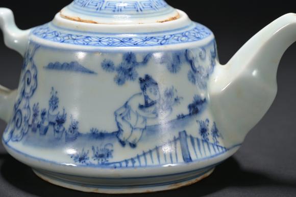 三杉美術(shù)明 青花壺
