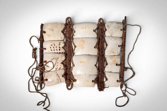 Apollo Art AuctionsCa. early 20th century AD. >
An armband composed of a Conus shell, of the type traditionally worn