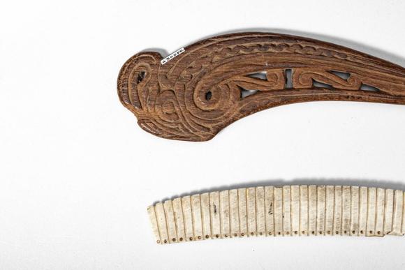 Apollo Art AuctionsCa. 19th century AD. >
A pairing of two objects from the Pacific, each reflecting a different dim