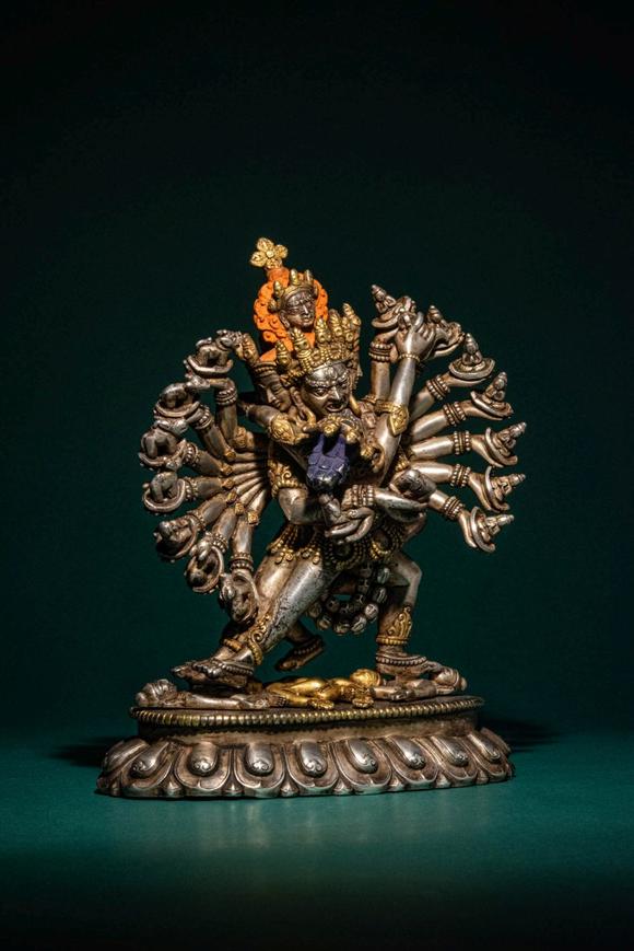 Apollo Art AuctionsCa. 18th-19th century AD. >
A powerful silver and parcel-gilt figure of Chakrasamvara in union wi