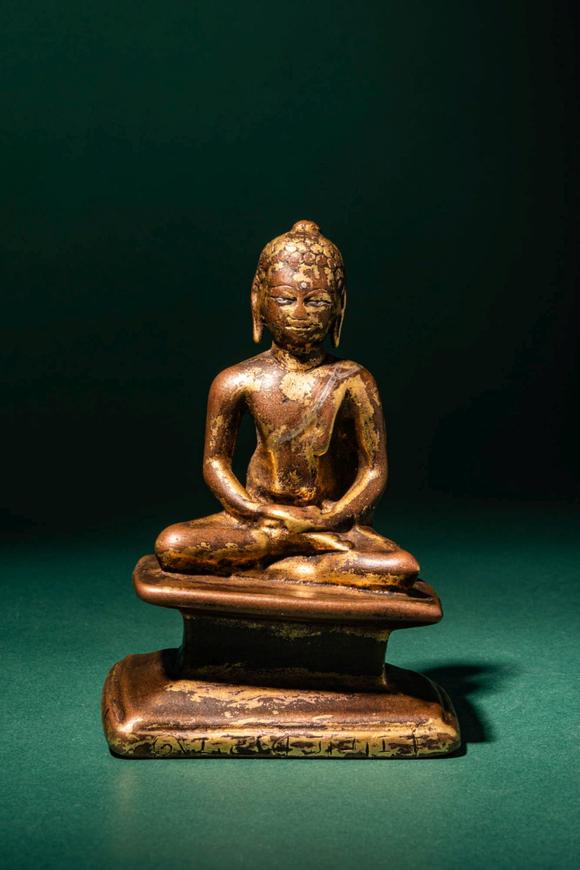 Apollo Art AuctionsCa. 6th - 7th century AD. >
A cast bronze figure of Buddha Shakyamuni seated in dhyanasana (medit