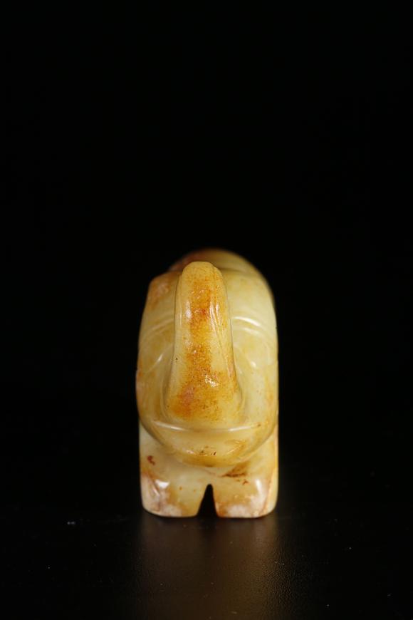 千葉大和和田玉雕獸形擺件