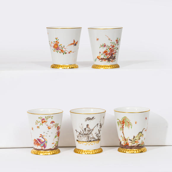 Auktionshaus StahlSet of 5 cups in the style of H?roldt.