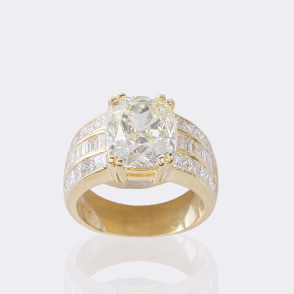 Auktionshaus StahlHigh-quality solitaire diamond ring.