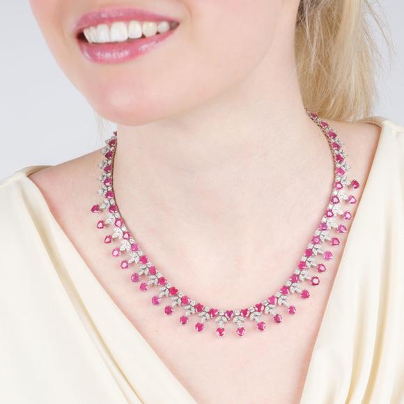 Auktionshaus StahlRuby?? Diamond Necklace 'Red Hearts'.