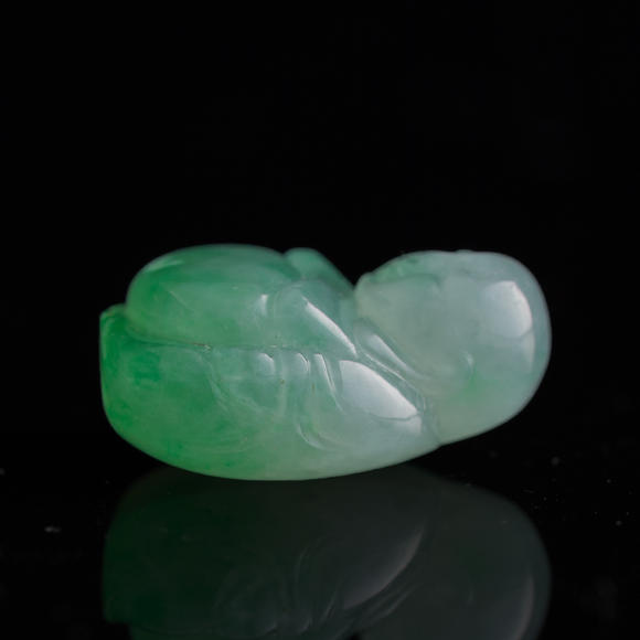 Oakridge Auction Gallery翡翠雕彌勒佛  A Chinese jadeite carving of Maitreya Buddha