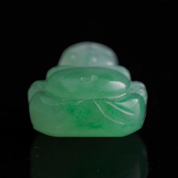 Oakridge Auction Gallery翡翠雕彌勒佛  A Chinese jadeite carving of Maitreya Buddha