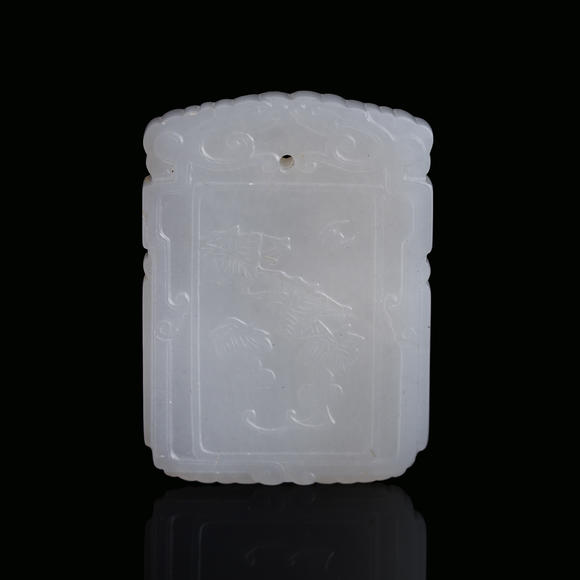 Oakridge Auction Gallery十八世紀 白玉雕福壽綿綿牌  A Chinese carved white jade 'fu shou' plaque