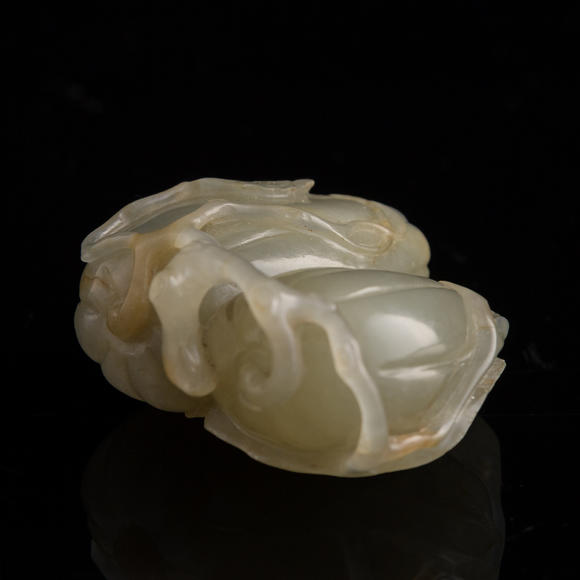 Oakridge Auction Gallery十八世紀 玉瓜把件  A Chinese melon-form jade ornament