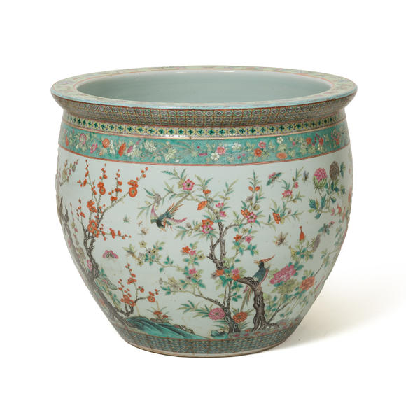 Oakridge Auction Gallery十九世紀 粉彩花鳥大缸  A large Chinese famille rose 'flower and bird' jar