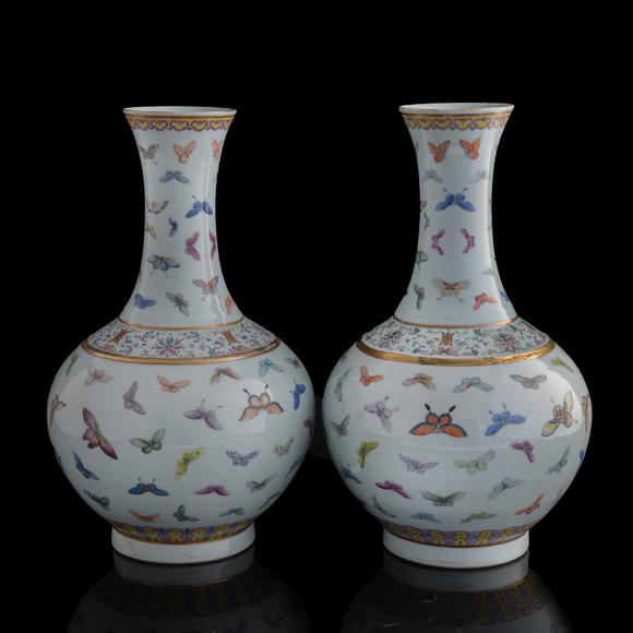 Oakridge Auction Gallery清光緒 粉彩百蝶賞瓶一對  A pair of Chinese famille rose 'hundred butterflies' shang vases