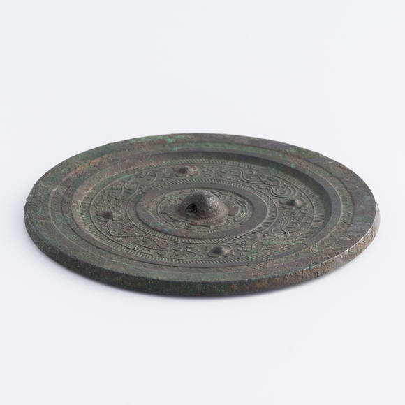 Oakridge Auction Gallery漢代 銅鏡  A Chinese bronze mirror