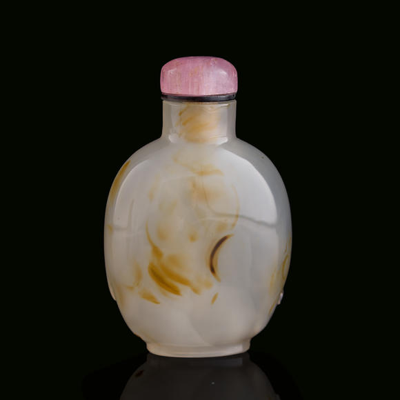 Oakridge Auction Gallery十八世紀(jì)晚 瑪瑙巧雕牧牛圖鼻煙壺  A Chinese carved agate 'ox-herding' snuff bottle