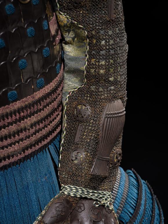 Galerie ZackeSAOTOME: AN IMPRESSIVE OKEGAWA NIMAI-DO GUSOKU (TWO-PIECE CUIRASS ARMOR) AND SUJIBACHI KABUTO, WITH NKBKHK KOSHU TOKUBETSU KICHO (ESPECIALLY IMPORTANT) SHIRYO CERTIFICATE