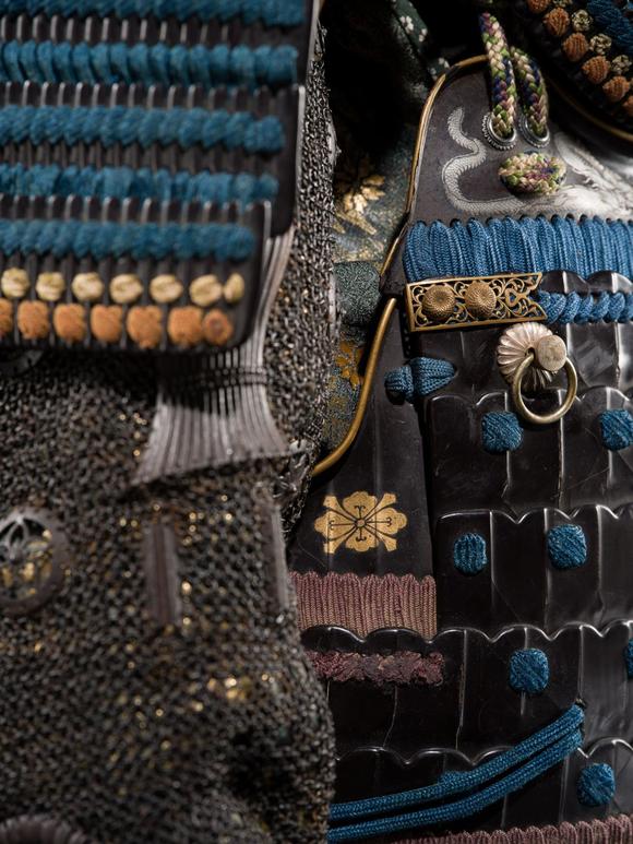 Galerie ZackeSAOTOME: AN IMPRESSIVE OKEGAWA NIMAI-DO GUSOKU (TWO-PIECE CUIRASS ARMOR) AND SUJIBACHI KABUTO, WITH NKBKHK KOSHU TOKUBETSU KICHO (ESPECIALLY IMPORTANT) SHIRYO CERTIFICATE