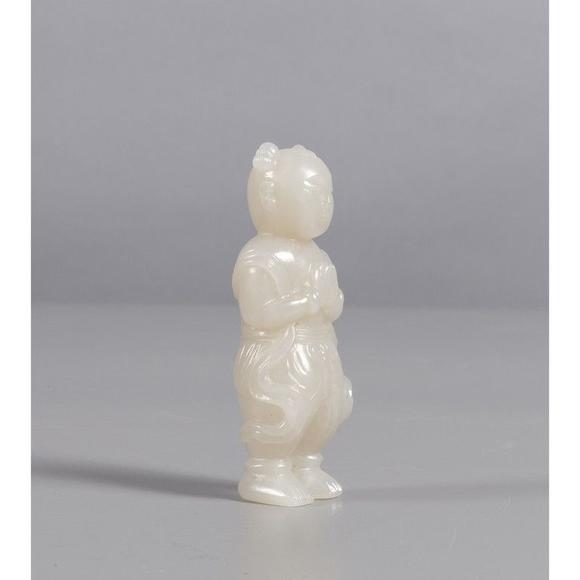 Aste Boetto SRLBambino, scultura in giada bianca, Cina 