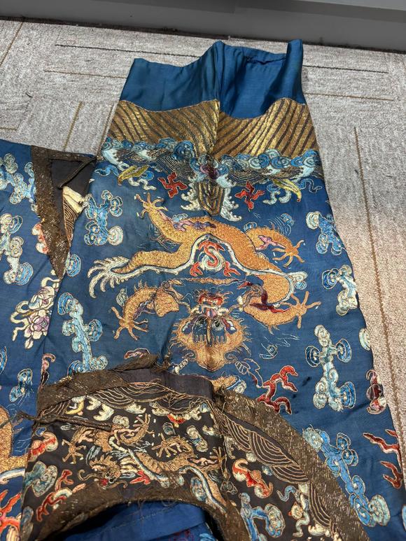 吉本株式會(huì)社清代 緙絲龍袍