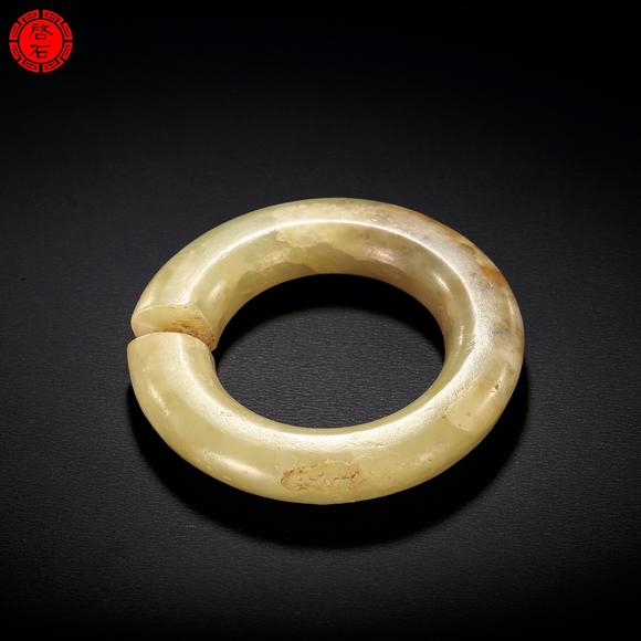 北京啟石明 玉玦