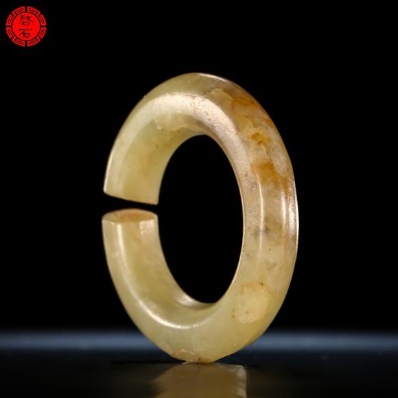 北京啟石明 玉玦