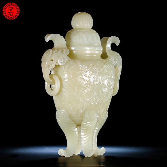 北京啟石清中期 寶相花紋雙耳活環(huán)四足賞瓶