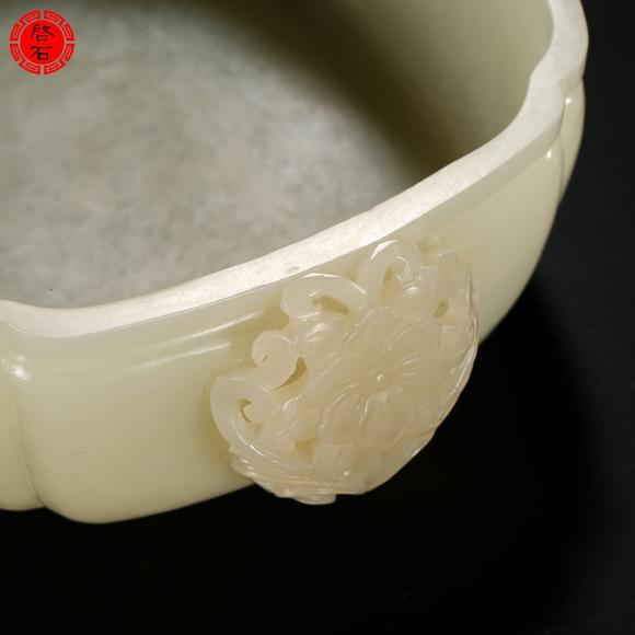 北京啟石清中期 “玉蘭仙館”款白玉海棠洗