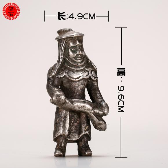 北京啟石明 銀質(zhì)狩獵人物像