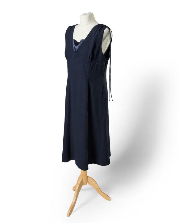 RoseberysValentino.

Midi dress, a black midi dress decorated with drawstri