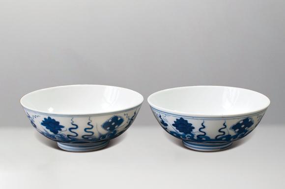 中信國際清  青花花卉紋碗 一對(duì)