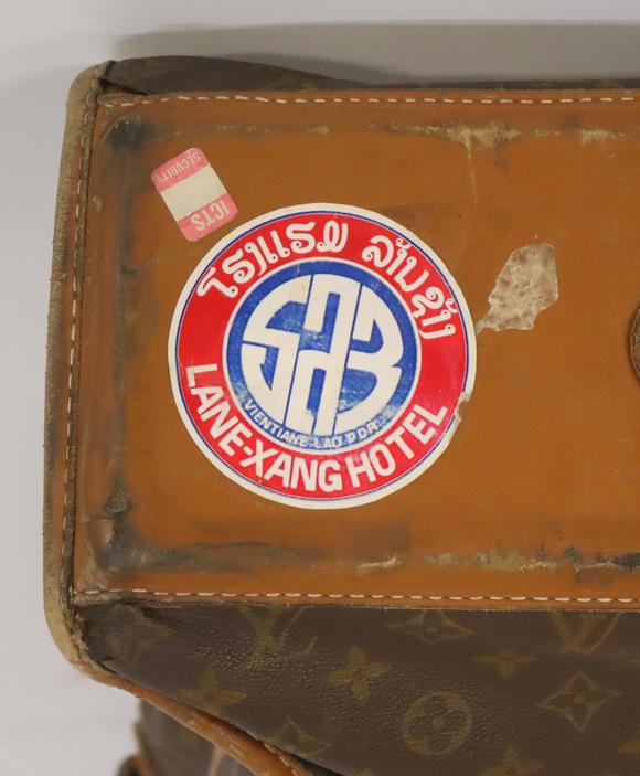 Clarke Auction GalleryCOUTURE. Vintage Louis Vuitton Garment Bag.
