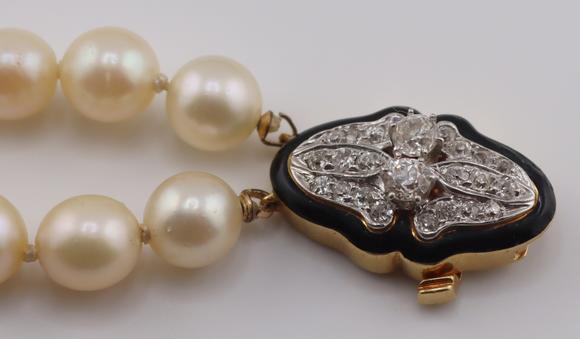 Clarke Auction GalleryJEWELRY. DAVID WEBB 18kt Gold Diamond Pearl, Onyx