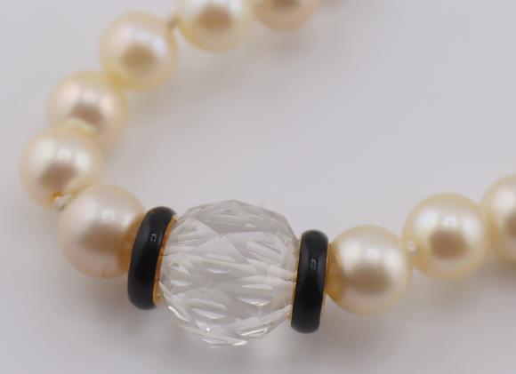 Clarke Auction GalleryJEWELRY. DAVID WEBB 18kt Gold Diamond Pearl, Onyx