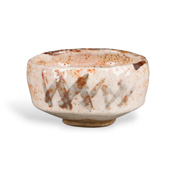 Hargesheimer Kunstauktionen DüsseldorfEINE E-SHINO TEE-SCHALE (CHAWAN)