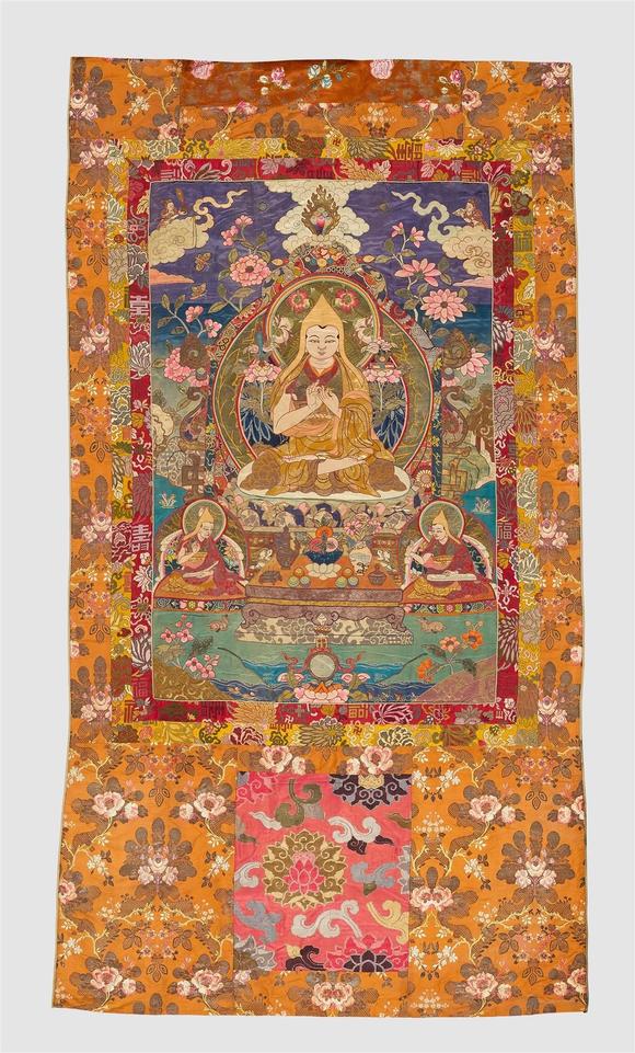 Kunsthaus Lempertz KGA fine Tibetan silk appliqué thangka of Tsongkhapa. Silk, partially painted, embroidery. Early 20th century