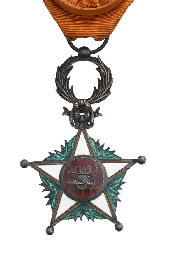 Piguet - H?tel des VentesRoyaume du Maroc, lot de 3 décorations